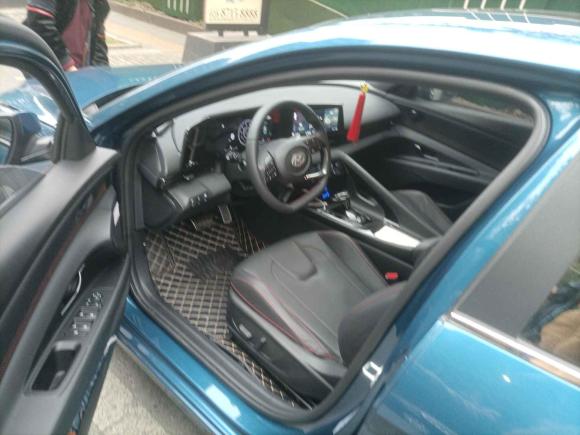 [成都·川G] 二手现代伊兰特2022款 240TGDi DCT LUX尊贵版