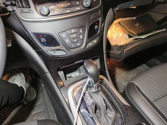 [济南·鲁A] 二手别克君威2015款 1.6T 领先技术型