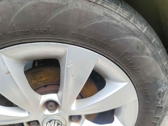 [温州·鄂J] 二手名爵名爵32013款 1.5L AMT精英版