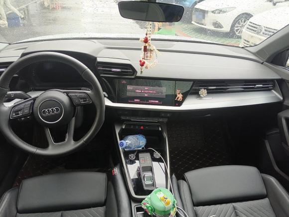 [济南·鲁A] 二手奥迪奥迪A32021款 A3L Limousine 35 TFSI 时尚致雅型