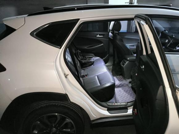 [济南·鲁A] 二手现代途胜2015款 1.6T 双离合两驱领先型