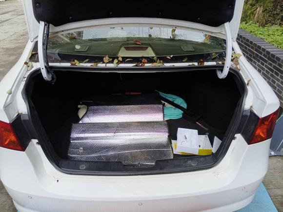 [温州·浙C] 二手荣威荣威3502014款 1.5L 自动迅悦版