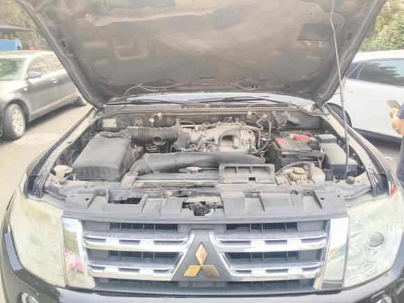 [成都·川A] 二手三菱帕杰罗2011款 3.0L 精英超越版