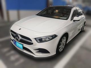 奔驰奔驰A级2020款 A 200 L 运动轿车
