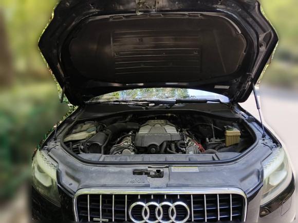 [上海·沪L] 二手奥迪奥迪Q72011款 3.0 TFSI 技术型(200kW)