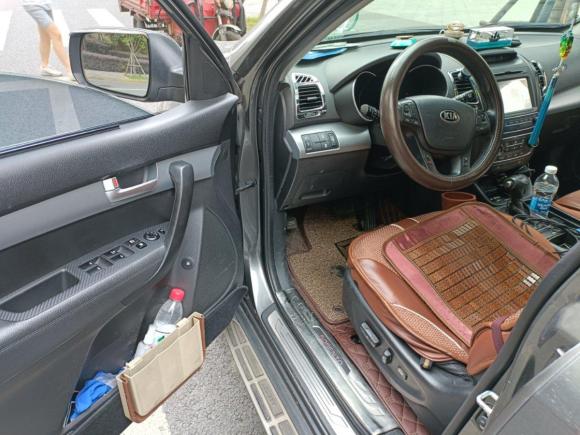 [成都·川A] 二手起亚索兰托2013款 2.4L 7座汽油豪华版