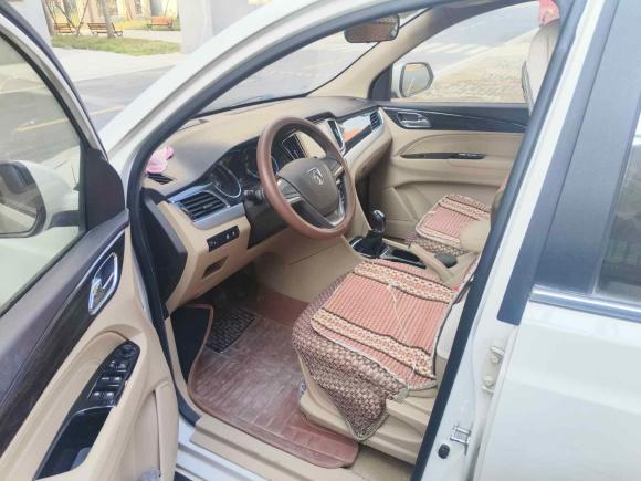 [南昌·赣A] 二手宝骏宝骏7302016款 1.5L 手动舒适型 7座 国V