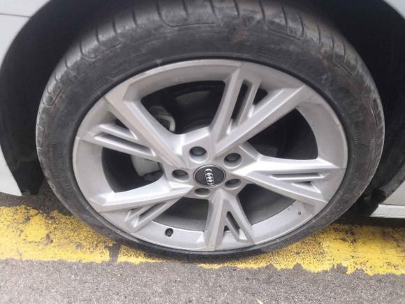 [上海·浙C] 二手奥迪奥迪A32021款 A3L Limousine 35 TFSI 时尚致雅型