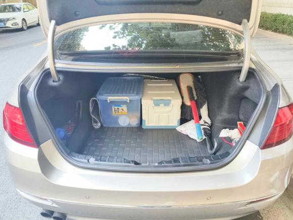 [上海·沪F] 二手宝马宝马5系2014款 525Li 豪华设计套装