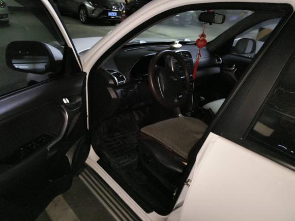 [成都·川A] 二手奇瑞瑞虎32015款 1.6L 手动智尚运动版