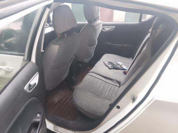 [济南·鲁A] 二手一汽骏派D602015款 1.5L 手动舒适型