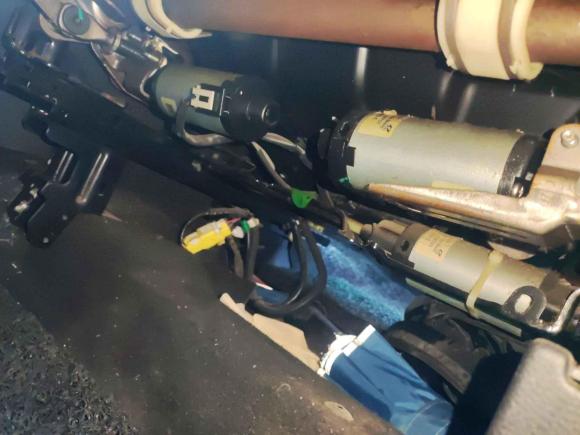 [青岛·黑B] 二手奔腾奔腾X802013款 2.0L 自动豪华型