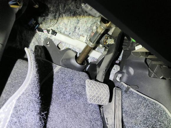 [上海·闽J] 二手马自达马自达3 昂克赛拉2014款 两厢 2.0L 自动旗舰型