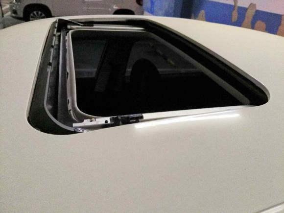 [北京·冀R] 二手荣威荣威i52023款 1.5L CVT尊荣版