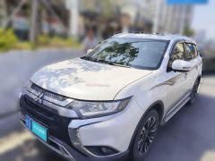 [青岛·鲁B] 三菱欧蓝德2020款 2.0L 两驱畅享版 7座