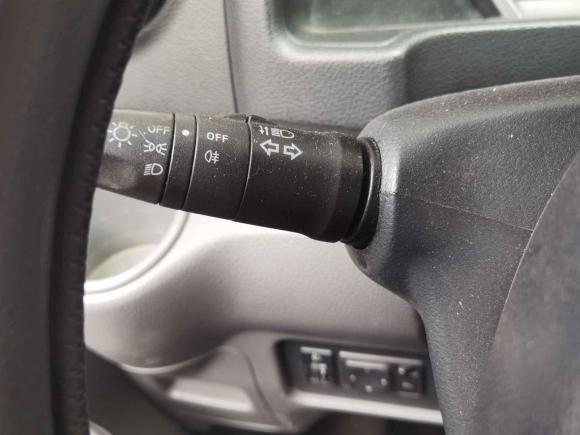 [深圳·粤S] 二手日产日产NV2002010款 1.6L 豪华型