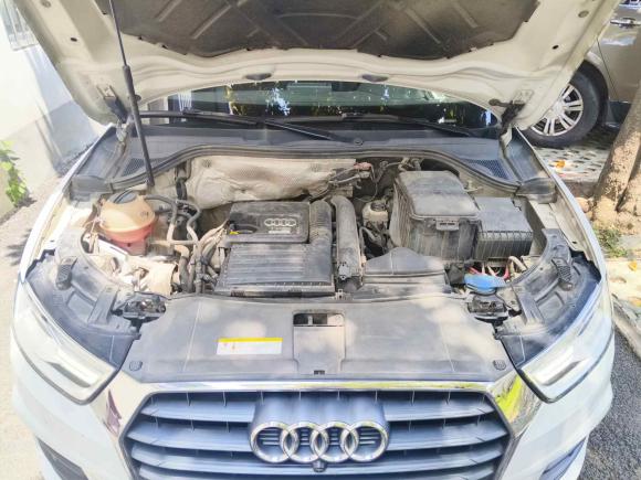 [武汉·鄂W] 二手奥迪奥迪Q32017款 30 TFSI 时尚型