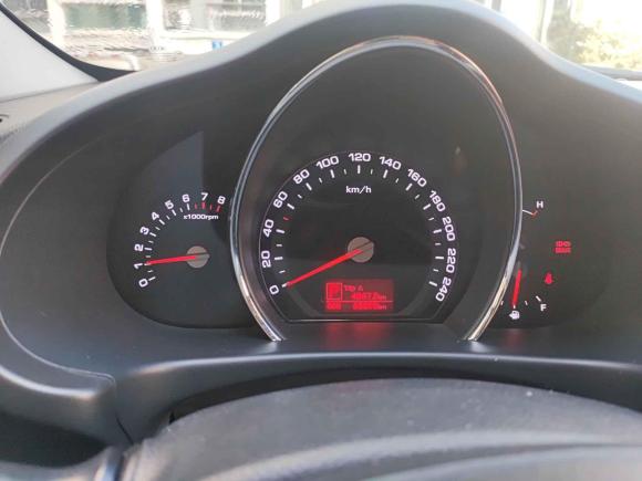 [杭州·浙A] 二手起亚智跑2014款 2.0L 自动两驱版DLX