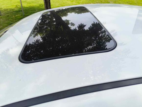 [广州·粤R] 二手荣威荣威3502015款 1.5L 自动豪华天窗版