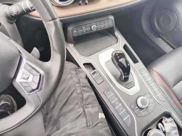 [合肥·皖A] 二手魏牌魏牌 VV52020款 1.5T 两驱颜先锋