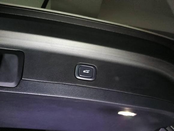 [上海·沪A] 二手蔚来蔚来ES62020款 430KM 性能版