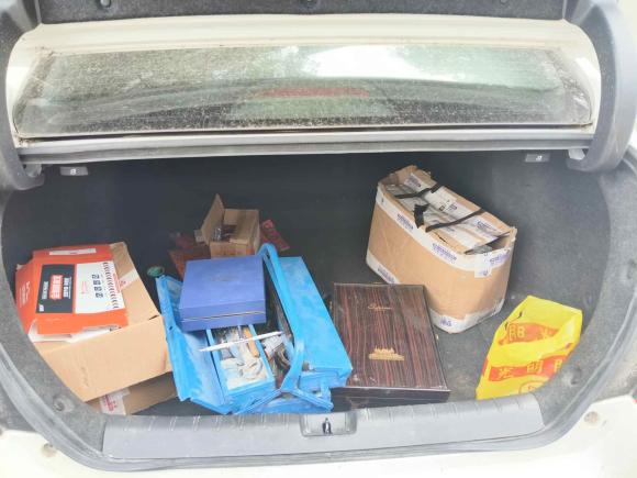 [义乌·浙D] 二手本田思域2016款 220TURBO CVT尊贵版