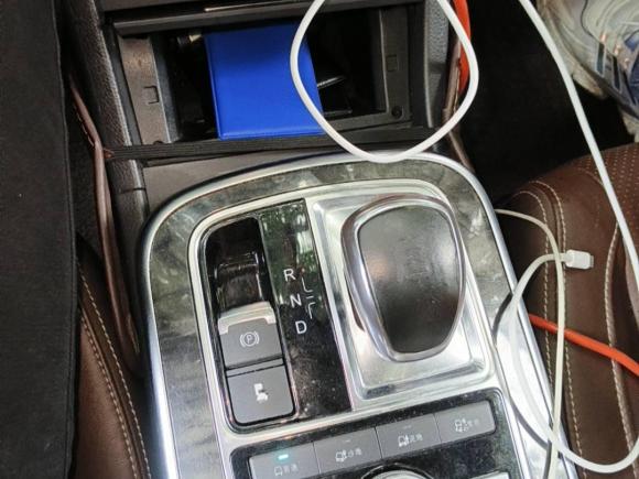 [深圳·粤B] 二手比亚迪唐新能源2015款 2.0T 四驱旗舰型