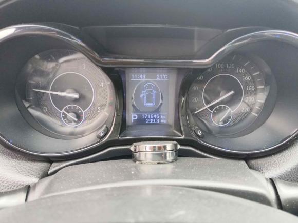 [宁波·浙B] 二手江铃驭胜S3502013款 2.4T 自动四驱柴油超豪华版7座