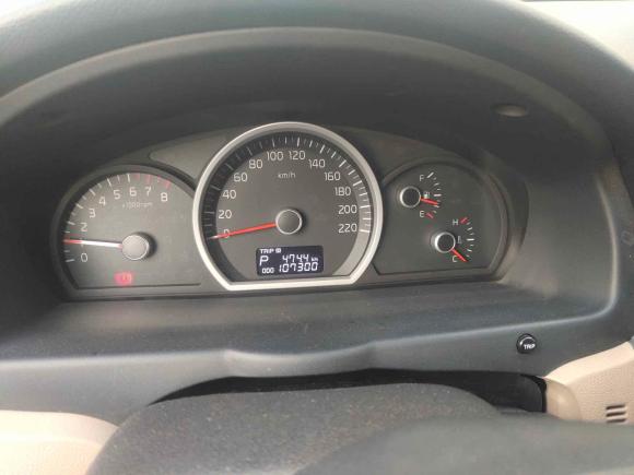 [苏州·苏E] 二手起亚狮跑2013款 2.0L 自动两驱版GL