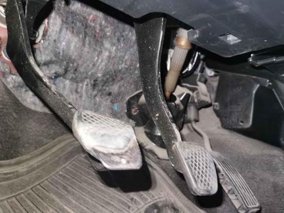 [青岛·鲁B] 二手本田锋范经典2008款 1.5L 手动精英版