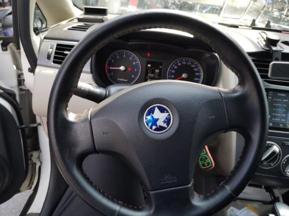 [广州·粤V] 二手启辰启辰R502015款 1.6L 自动时尚版