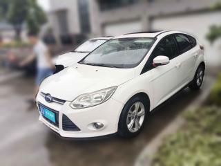福特福克斯2012款 两厢 1.6L 自动风尚型