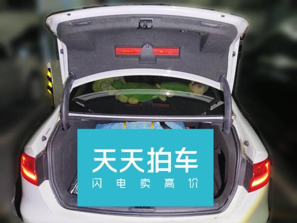 [南京·苏A] 二手奥迪奥迪A4L2015款 35 TFSI 自动舒适型
