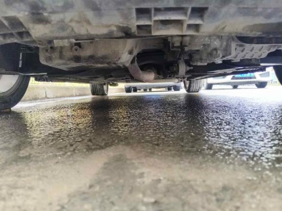 [西安·陕A] 二手奇瑞艾瑞泽52016款 1.5L CVT领潮版