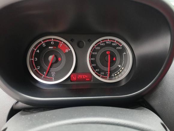 [深圳·粤B] 二手名爵名爵3SW2015款 1.5L AMT精英型