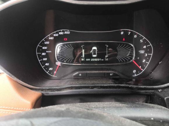 [武汉·鄂A] 二手宝骏宝骏5102017款 1.5L 手动豪华型