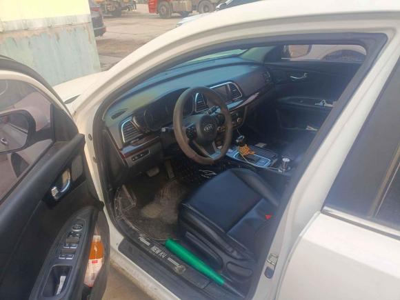 [青岛·鲁B] 二手起亚起亚K42014款 1.8L 自动GLS