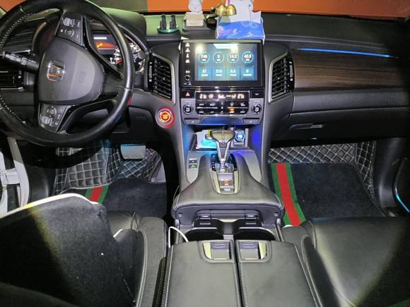 [武汉·鄂A] 二手本田冠道2017款 240TURBO 两驱尊享版