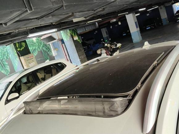 [上海·沪C] 二手荣威荣威RX52020款 20T 自动4G互联超越旗舰版