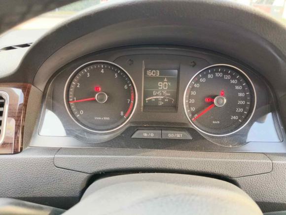 [上海·沪C] 二手大众桑塔纳2013款 1.6L 手动豪华版