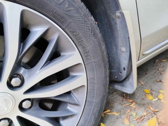 [广州·粤A] 二手别克别克GL82023款 ES陆尊 尊享型