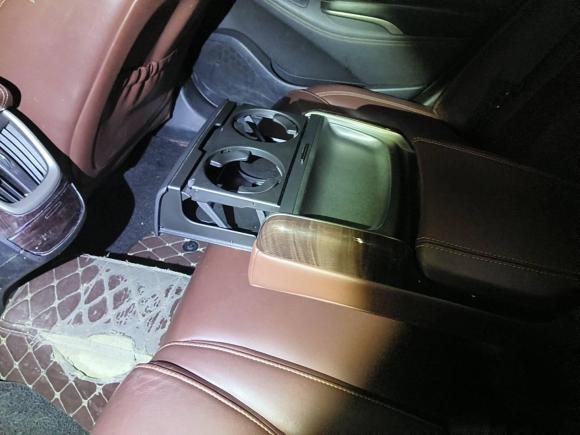 [上海·苏A] 二手别克君越2013款 2.4L SIDI精英舒适型