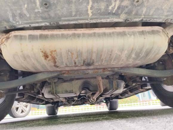 [无锡·苏B] 二手起亚狮跑2012款 2.0L 手动两驱版GLS