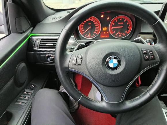 [芜湖·皖B] 二手宝马宝马3系2011款 330i敞篷轿跑版