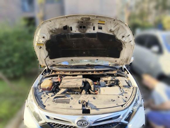 [上海·沪L] 二手比亚迪秦新能源2015款 1.5T 双冠旗舰Plus版