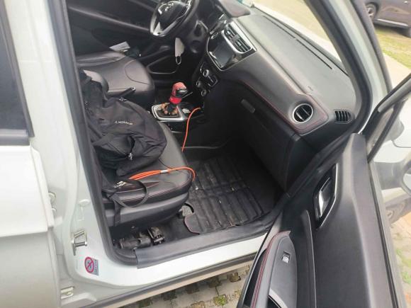 [广州·粤S] 二手中华中华V32016款 1.5T 自动旗舰型