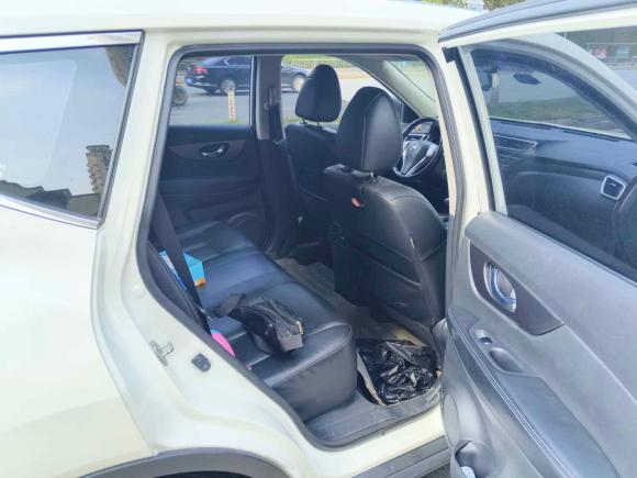 [成都·川A] 二手日产奇骏2014款 2.0L CVT舒适版 2WD