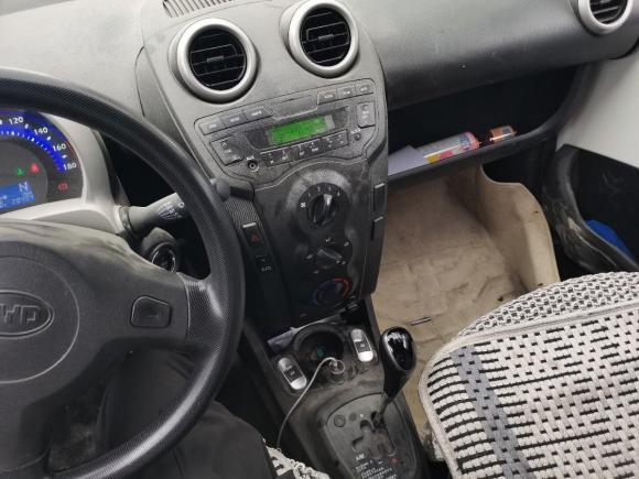 [上海·苏E] 二手比亚迪比亚迪F02015款 1.0L AMT 铉酷型