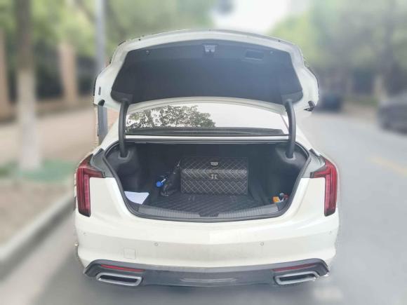 [南京·苏J] 二手凯迪拉克凯迪拉克CT52023款 28T 豪华型（标准版）