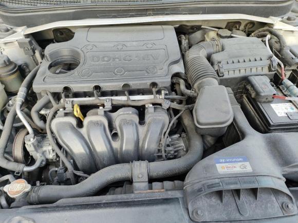 [佛山·粤E] 二手现代索纳塔2011款 2.0L 自动豪华版